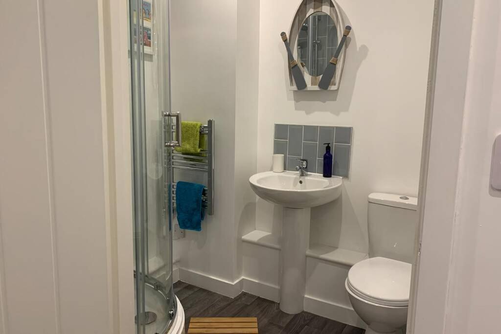Bournemouth Nr Town Beach Train Coach Shops Lovely Entire Apartment Allows Quiet Good Dogs Zewnętrze zdjęcie