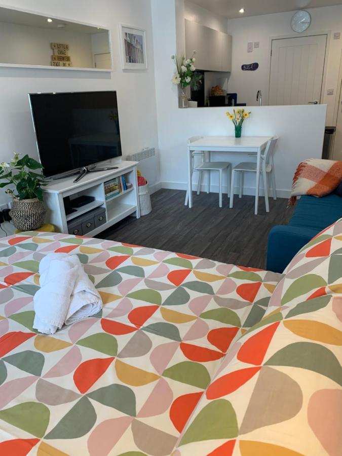 Bournemouth Nr Town Beach Train Coach Shops Lovely Entire Apartment Allows Quiet Good Dogs Zewnętrze zdjęcie