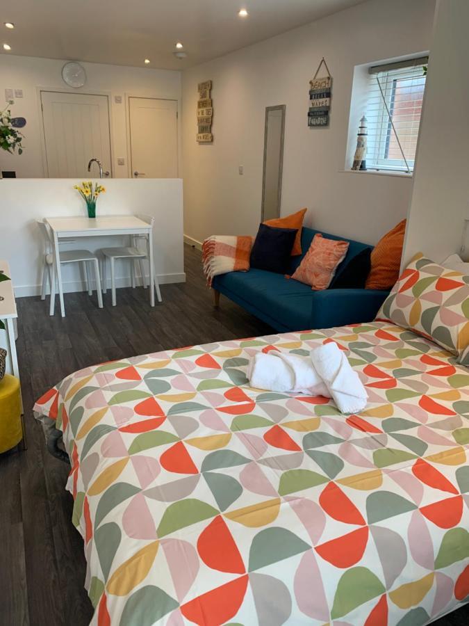 Bournemouth Nr Town Beach Train Coach Shops Lovely Entire Apartment Allows Quiet Good Dogs Zewnętrze zdjęcie