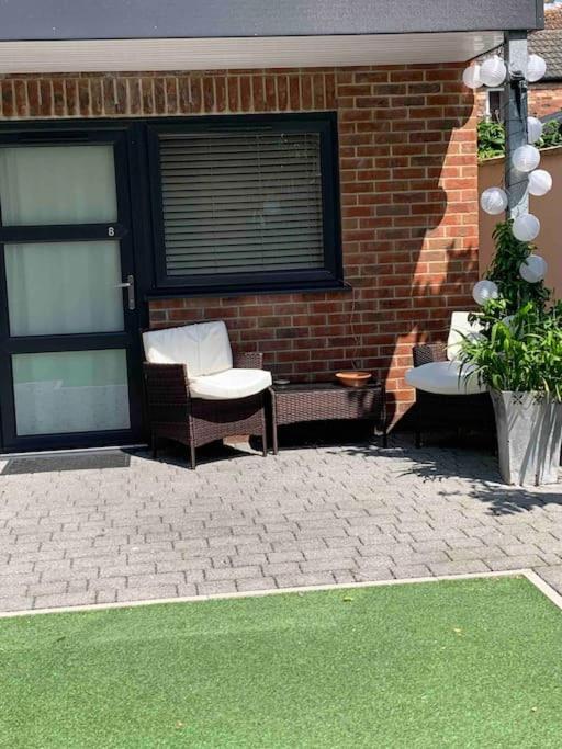 Bournemouth Nr Town Beach Train Coach Shops Lovely Entire Apartment Allows Quiet Good Dogs Zewnętrze zdjęcie